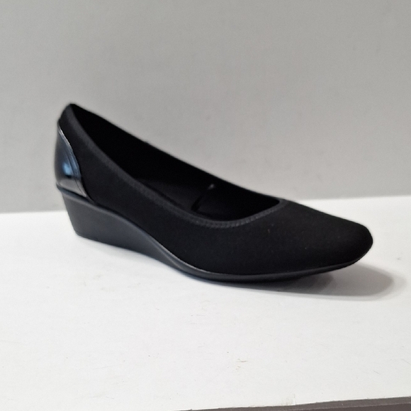 Anne Klein NEW iFlex Black Classic Preppy Capsule Wedge Heel Shoes Size 9 - Picture 1 of 13